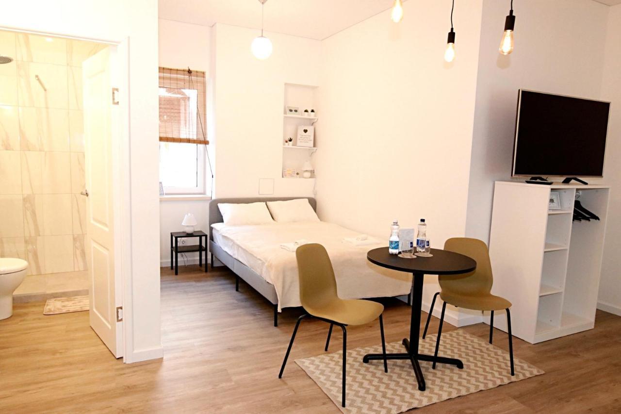 קובנה Minimalist Studio Old Town Apartments By Hostlovers מראה חיצוני תמונה