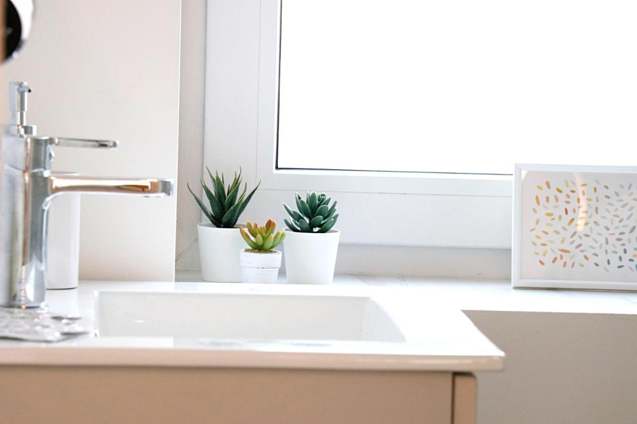 קובנה Minimalist Studio Old Town Apartments By Hostlovers מראה חיצוני תמונה